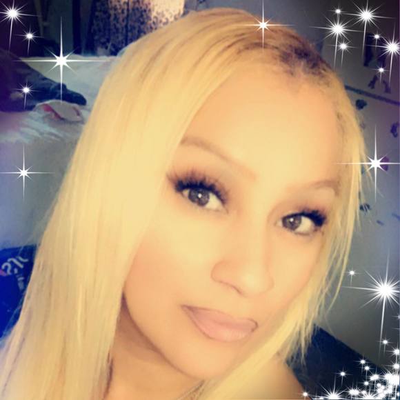 Meet your Posher, Lori - Picture 1 of 1